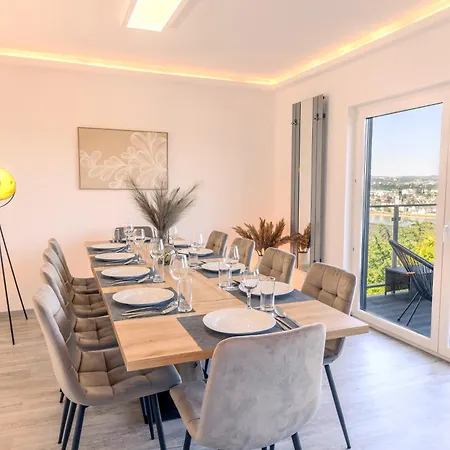 Rhein-lodge Holiday home *