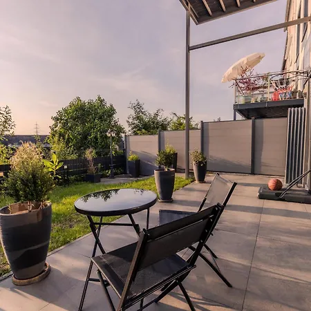 Rhein-lodge Holiday home *